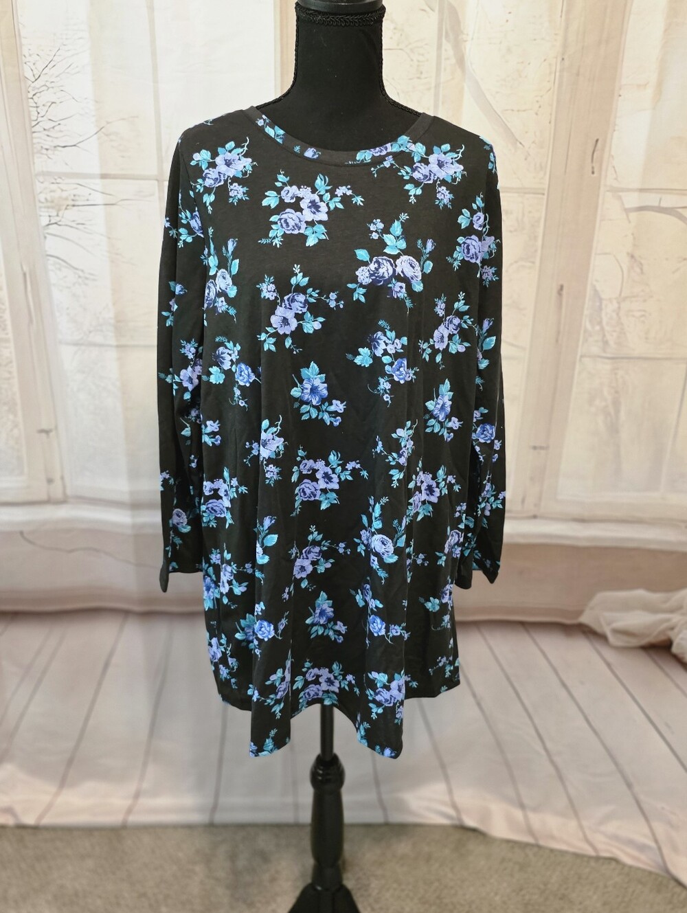 Black Floral Long Sleeve Tunic - Blue & Purple Roses